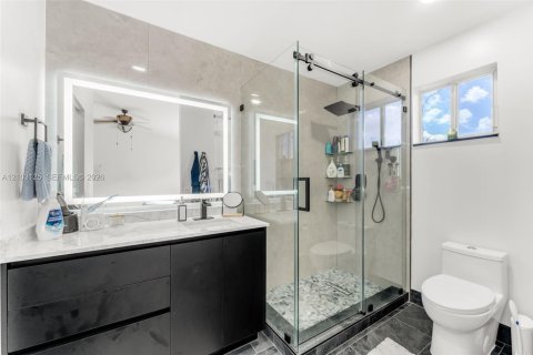 Touwnhouse à vendre à Miami, Floride: 3 chambres, 135.82 m2 № 2407829 - photo 16