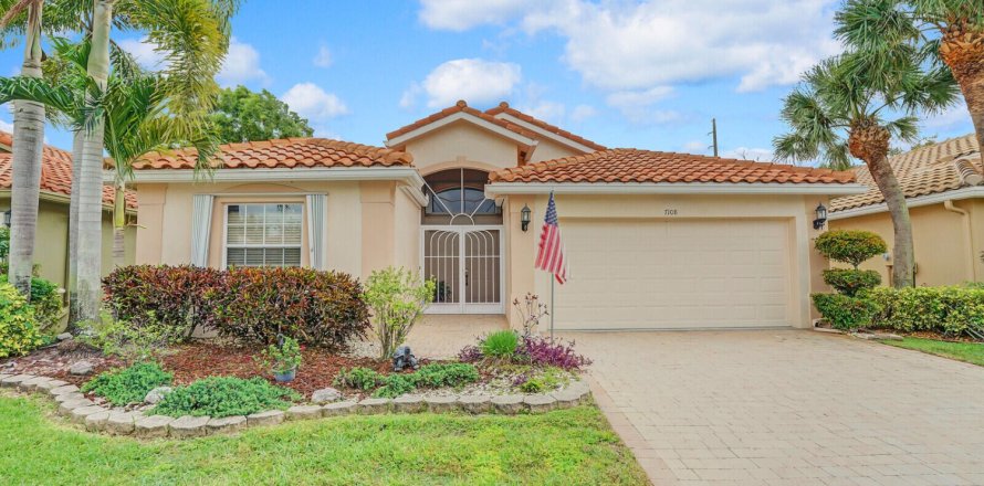 House in Boynton Beach, Florida 3 bedrooms, 175.03 sq.m. № 1118719