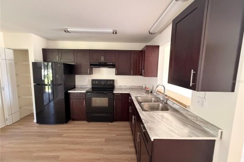 Снять в аренду квартиру в Киссимми, Флорида 2 спальни, 122.91м2, № 2199225 - фото 5