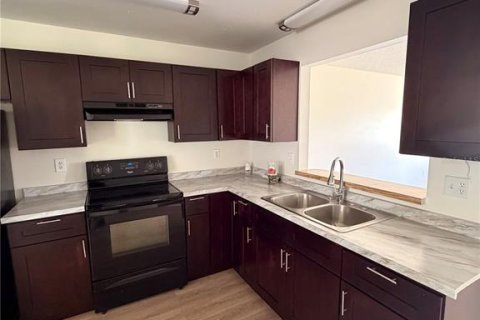 Снять в аренду квартиру в Киссимми, Флорида 2 спальни, 122.91м2, № 2199225 - фото 7