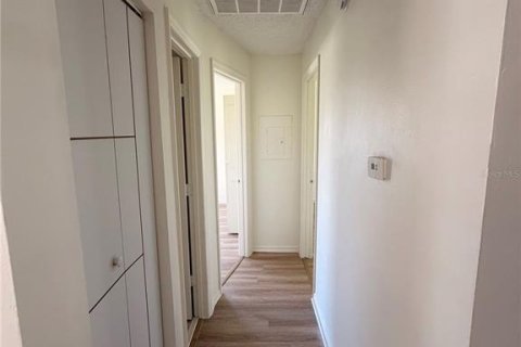 Снять в аренду квартиру в Киссимми, Флорида 2 спальни, 122.91м2, № 2199225 - фото 8