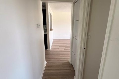 Снять в аренду квартиру в Киссимми, Флорида 2 спальни, 122.91м2, № 2199225 - фото 13