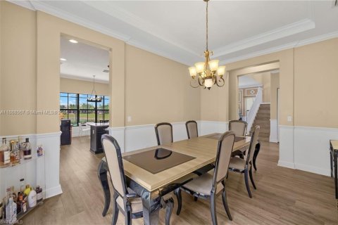 House in Ave Maria, Florida 4 bedrooms, 302.68 sq.m. № 1938667 - photo 12