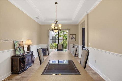 House in Ave Maria, Florida 4 bedrooms, 302.68 sq.m. № 1938667 - photo 10