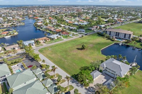 Immobilier commercial à vendre à Punta Gorda, Floride № 2080792 - photo 4