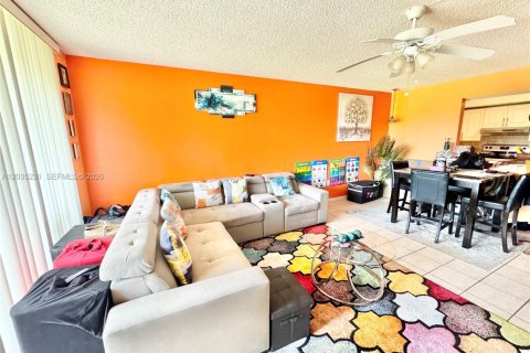 Condo à Lauderhill, Floride, 1 chambre  № 2085284