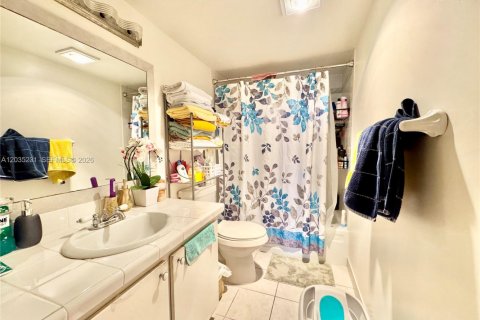 Copropriété à louer à Lauderhill, Floride: 1 chambre, 77.39 m2 № 2085284 - photo 8