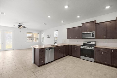 House in Ocala, Florida 3 bedrooms, 172.43 sq.m. № 1905030 - photo 4