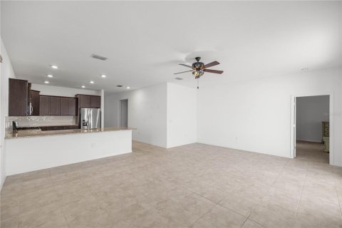 House in Ocala, Florida 3 bedrooms, 172.43 sq.m. № 1905030 - photo 7