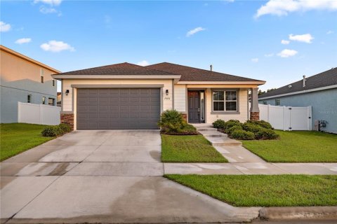 House in Ocala, Florida 3 bedrooms, 172.43 sq.m. № 1905030 - photo 1