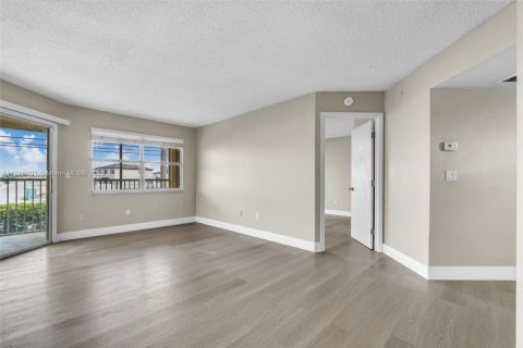 Condominio en venta en Homestead, Florida, 2 dormitorios, 107.77 m2 № 1794418 - foto 13