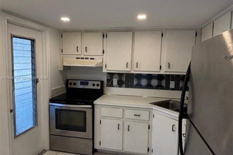 Condominio en alquiler en Plantation, Florida, 2 dormitorios, 76.92 m2 № 2026319 - foto 2