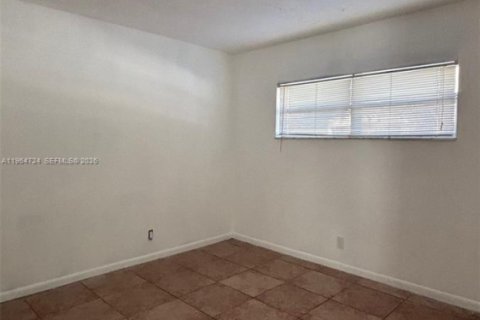 Condominio en alquiler en Plantation, Florida, 2 dormitorios, 76.92 m2 № 2026319 - foto 16