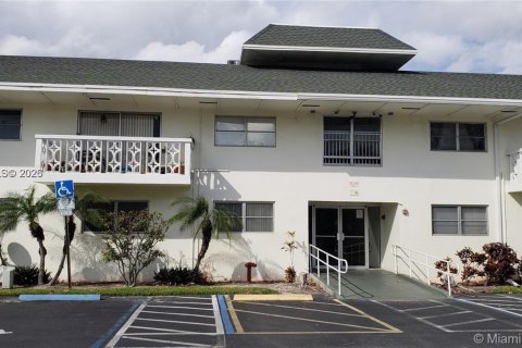 Condominio en alquiler en Plantation, Florida, 2 dormitorios, 76.92 m2 № 2026319 - foto 27