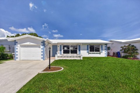 Villa ou maison à Pompano Beach, Floride 2 chambres, 128.02 m2 № 2411984