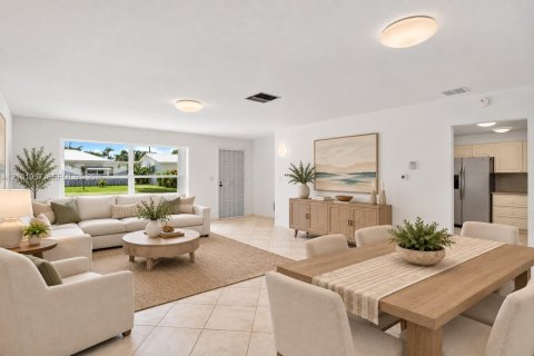 Villa ou maison à vendre à Pompano Beach, Floride: 2 chambres, 128.02 m2 № 2411984 - photo 3