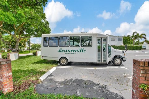 Villa ou maison à vendre à Pompano Beach, Floride: 2 chambres, 128.02 m2 № 2411984 - photo 27