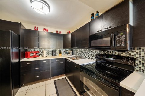 Copropriété à vendre à Aventura, Floride: 1 chambre, 71.16 m2 № 2026574 - photo 5