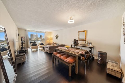 Copropriété à vendre à Aventura, Floride: 1 chambre, 71.16 m2 № 2026574 - photo 4