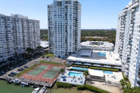 Copropriété à vendre à Aventura, Floride: 1 chambre, 71.16 m2 № 2026574 - photo 25