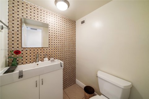 Copropriété à vendre à Aventura, Floride: 1 chambre, 71.16 m2 № 2026574 - photo 13