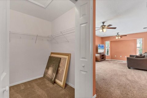 House in Port Charlotte, Florida 5 bedrooms, 259.57 sq.m. № 1548742 - photo 27