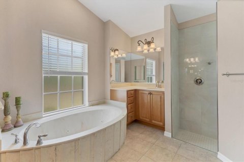 House in Port Charlotte, Florida 5 bedrooms, 259.57 sq.m. № 1548742 - photo 17