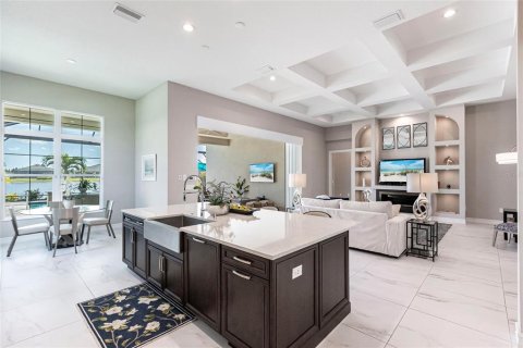 House in Bradenton, Florida 5 bedrooms, 343.92 sq.m. № 1587269 - photo 24