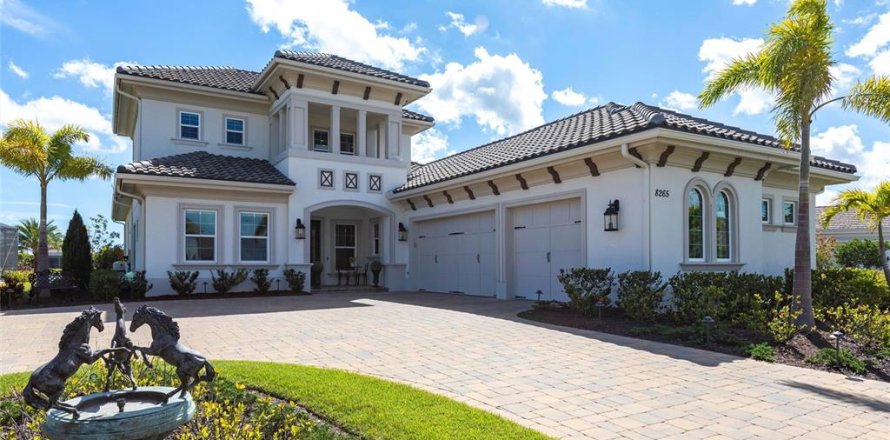 House in Bradenton, Florida 5 bedrooms, 343.92 sq.m. № 1587269