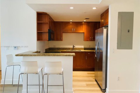 Condominio en venta en Coral Gables, Florida, 2 dormitorios, 111.67 m2 № 1964615 - foto 7