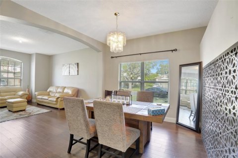House in Orlando, Florida 4 bedrooms, 202.53 sq.m. № 1212105 - photo 9
