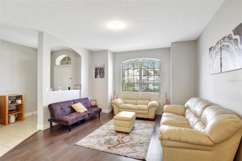 House in Orlando, Florida 4 bedrooms, 202.53 sq.m. № 1212105 - photo 5
