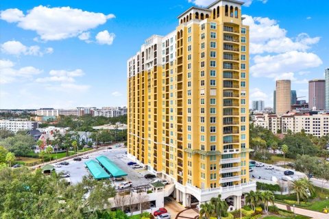 Купить кондоминиум в Тампа, Флорида 7 комнат, 115.2м2, № 2098984 - фото 30