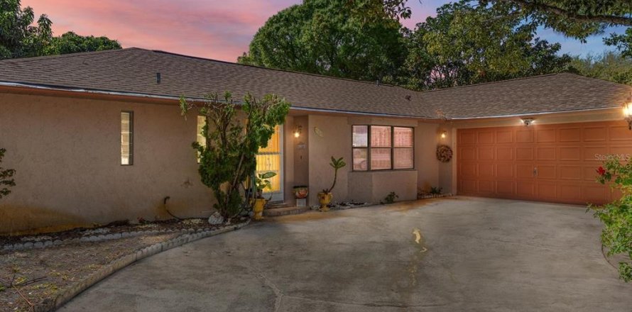 Casa en Rockledge, Florida 3 dormitorios, 194.72 m2 № 1590671