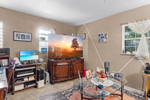 Casa en venta en Rockledge, Florida, 3 dormitorios, 194.72 m2 № 1590671 - foto 18
