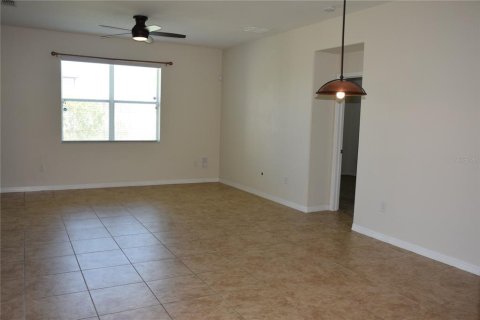 Casa en alquiler en Orlando, Florida, 3 dormitorios, 141.68 m2 № 1901017 - foto 13