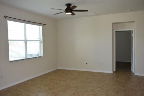 Casa en alquiler en Orlando, Florida, 3 dormitorios, 141.68 m2 № 1901017 - foto 14