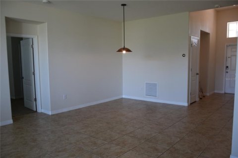 Casa en alquiler en Orlando, Florida, 3 dormitorios, 141.68 m2 № 1901017 - foto 10