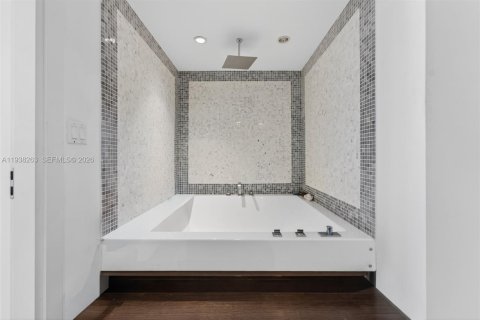 Купить кондоминиум в Майами, Флорида 1 спальня, 74.23м2, № 1996101 - фото 14