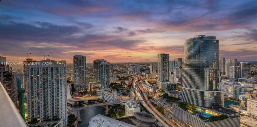 Кондоминиум с 1 спальней в Майами, Флорида № 1996101