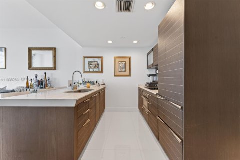 Купить кондоминиум в Майами, Флорида 1 спальня, 74.23м2, № 1996101 - фото 3