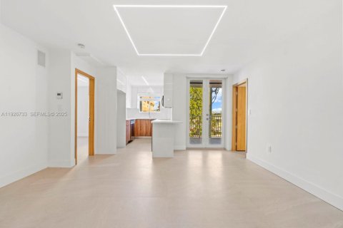 Condo in Miami, Florida, 3 bedrooms  № 1986617 - photo 6