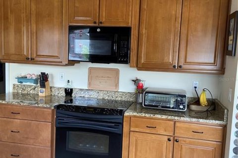 House in Port Charlotte, Florida 3 bedrooms, 174.38 sq.m. № 1853721 - photo 9