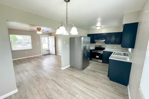 Villa ou maison à vendre à Haines City, Floride: 3 chambres, 93.92 m2 № 2394041 - photo 7