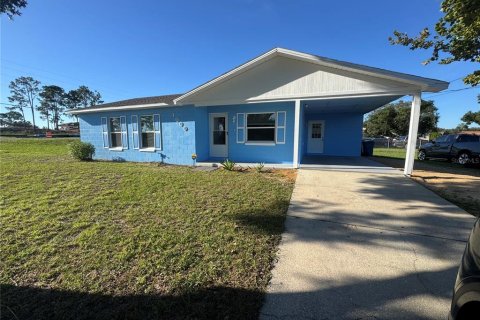 Villa ou maison à Haines City, Floride 3 chambres, 93.92 m2 № 2394041