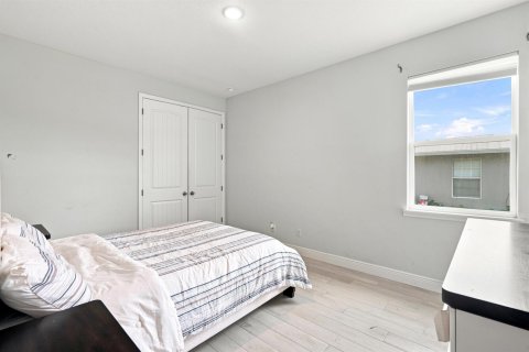 House in Port St. Lucie, Florida 3 bedrooms, 191.29 sq.m. № 2171816 - photo 24