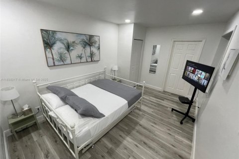 Propiedad comercial en venta en Miami, Florida, 195.65 m2 № 1845885 - foto 10