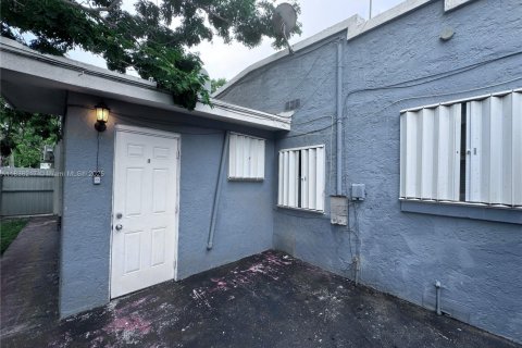 Propiedad comercial en venta en Miami, Florida, 195.65 m2 № 1845885 - foto 8