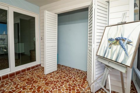 Villa ou maison à louer à Saint Petersburg, Floride: 2 chambres, 130.06 m2 № 2223767 - photo 30
