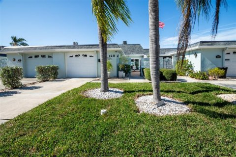 Villa ou maison à louer à Saint Petersburg, Floride: 2 chambres, 130.06 m2 № 2223767 - photo 5